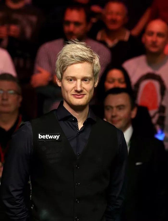 京媒：林良铭、王刚现身国安赛前踩场，张稀哲缺席.